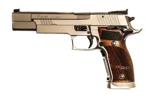 SIG-Sauer P226S, 9 mm Luger, #U841530, § B accessories