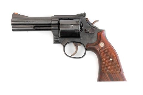 Smith & Wesson model 586, .357 Magnum, #AAF0050, § B
