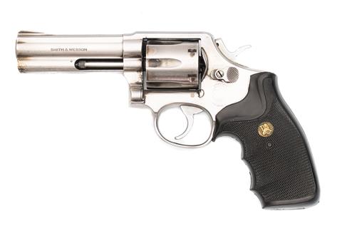 Smith & Wesson Mod. 681-1, .357 Magnum, #AYR5271, § B