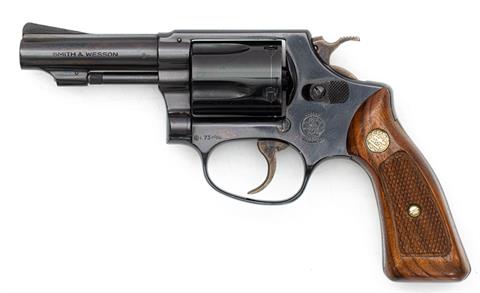 Revolver Smith & Wesson Mod. 36  Kal. 38 Special #J127225 § B +ACC