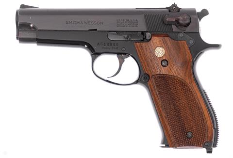 Pistole Smith & Wesson Mod. 39-2  Kal. 9 mm Luger #A618880 § B (S230159)