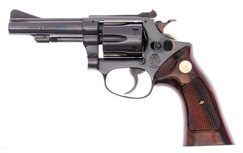 Revolver Smith & Wesson Mod. 51  Kal. 22 Win. Mag. R.F. #M69443 § B