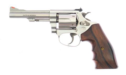 Revolver Smith & Wesson 651-1  cal.  22 Win. Mag. R.F. #CBT9281 § B