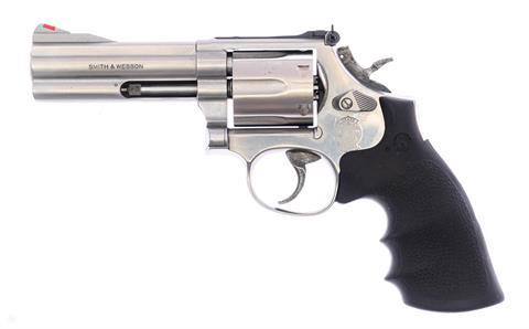 Revolver Smith & Wesson 686-4  cal.  357 Magnum #CBA9066 § B (W 2057-20)