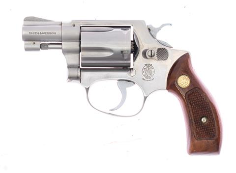 Revolver Smith & Wesson 60  cal.  38 Special #R249207 § B +ACC