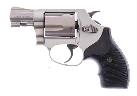 Revolver Smith & Wesson 637-1 Airweight cal.  38 Special #CAM4575 § B (W 3564-22)