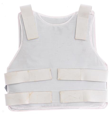 Protective vest with Marom Dolphin insert