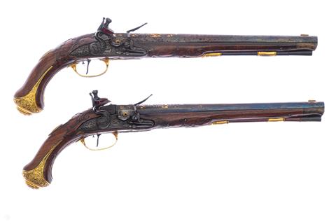 Pair of flintlock pistols J.J. Kuchenreuther cal. 12.5 mm #without number § unrestricted +ACC