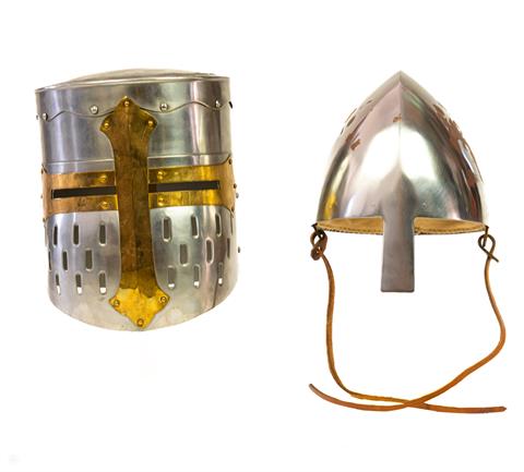 Knight's helmet collection (replicas) of 2 pieces